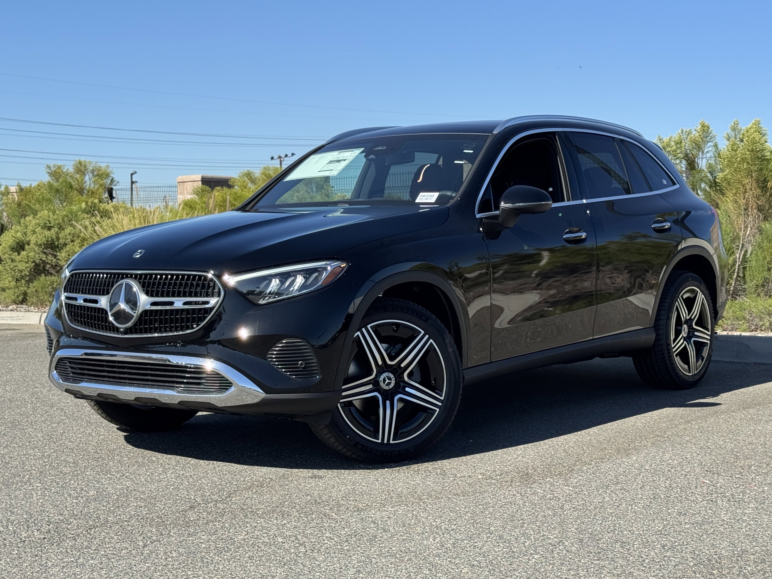 2026 Mercedes Benz GLC 300 4MATIC photo 2