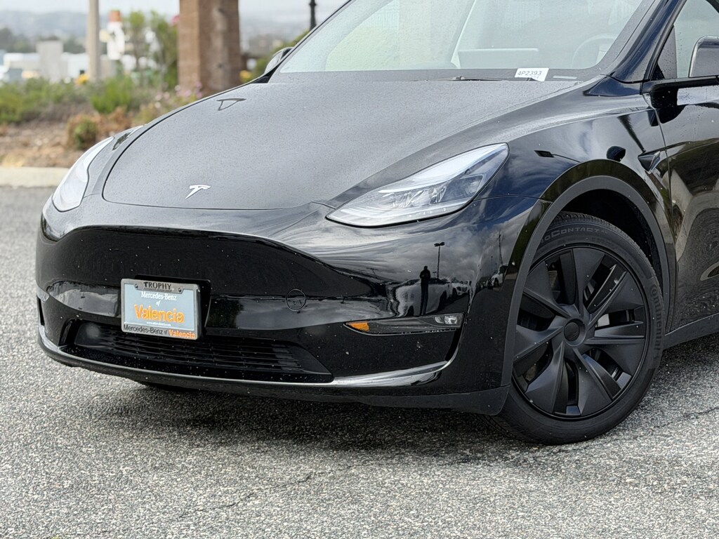 Used 2025 Tesla Model Y Long Range SUV