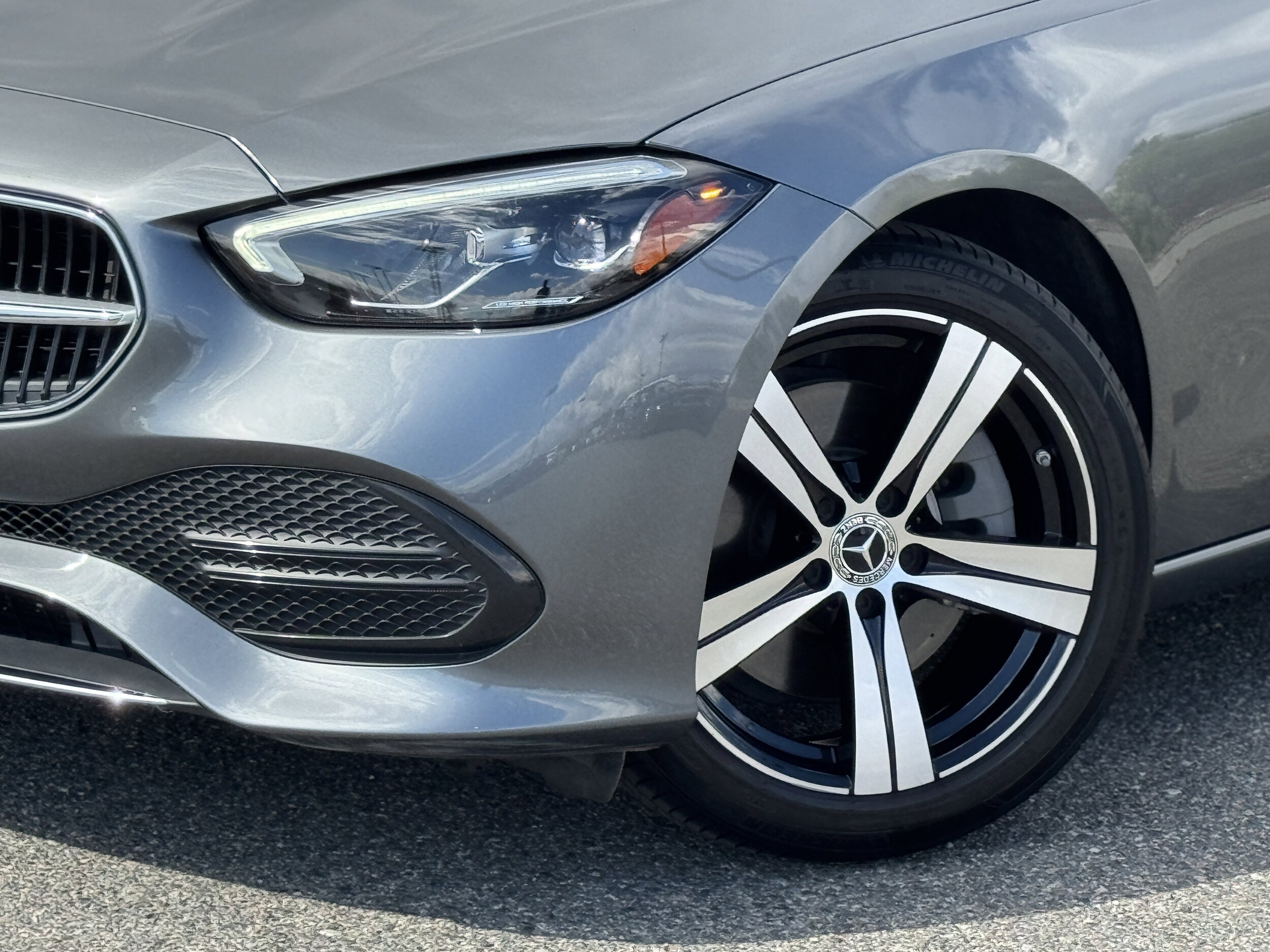 2022 Mercedes Benz C 300 Sedan photo 4
