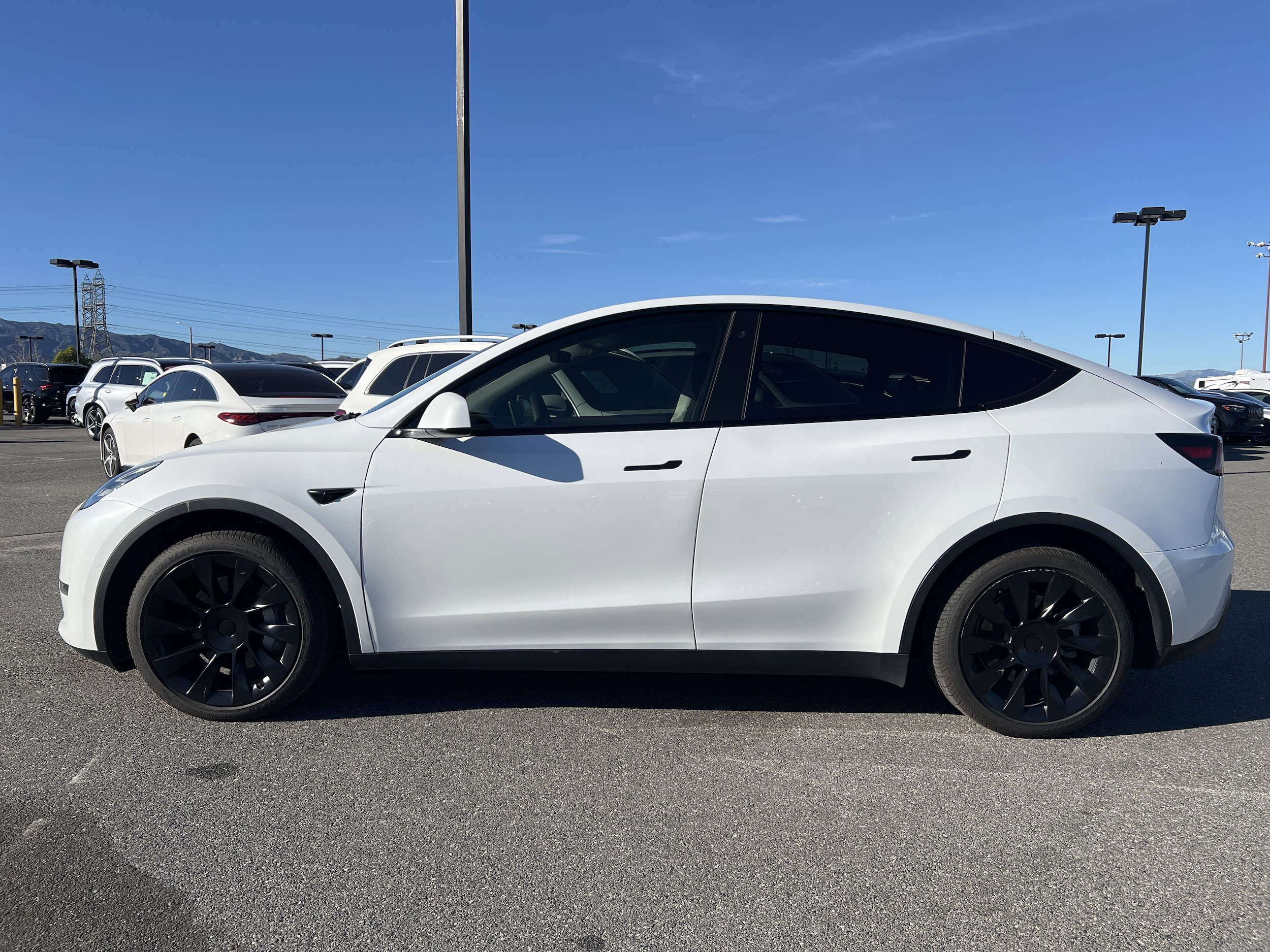 Used 2022 Tesla Model Y Long Range with VIN 7SAYGDEE6NF410100 for sale in Santa Clarita, CA