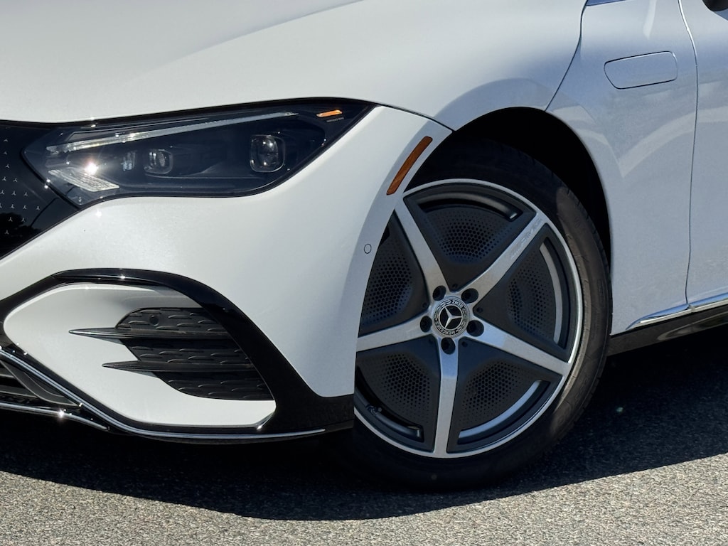 New 2026 Mercedes-Benz EQE 320+ Sedan