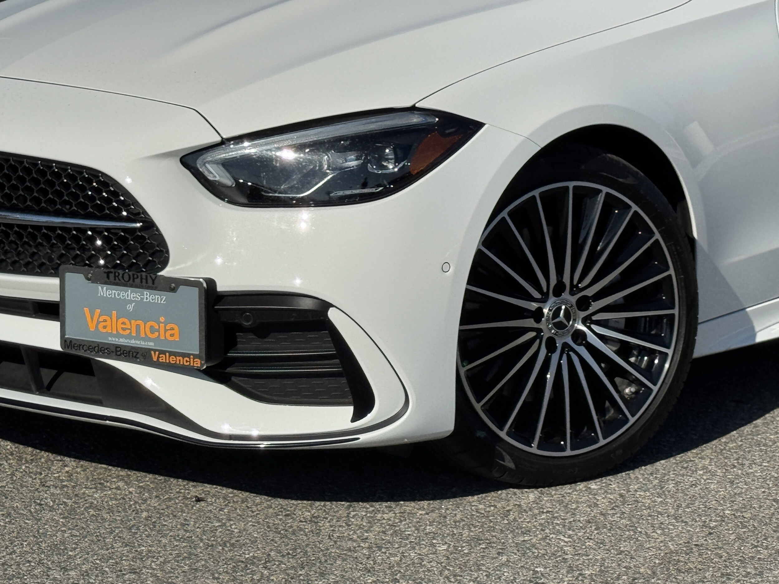 2025 Mercedes Benz C 300 Sedan photo 4