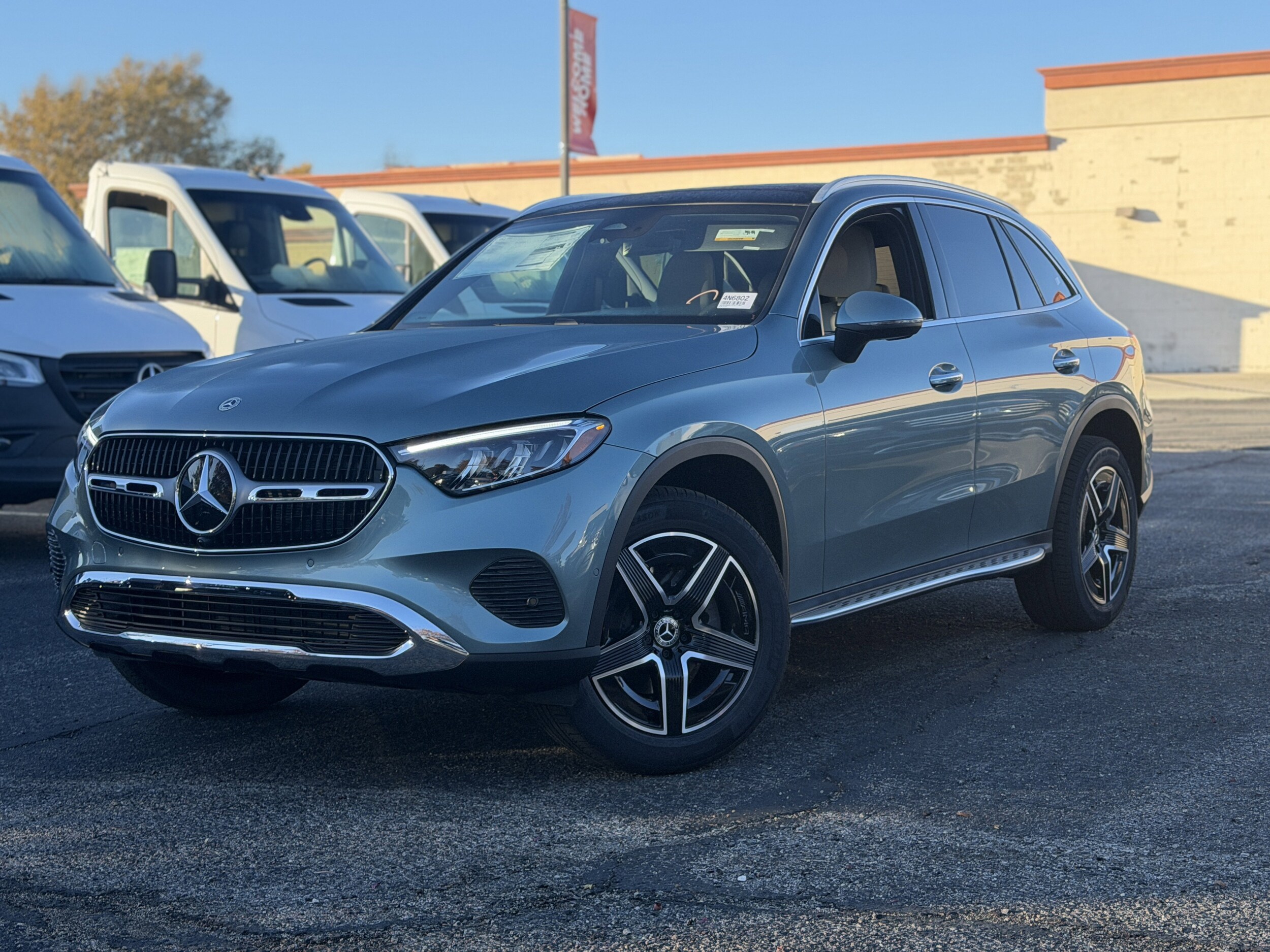 2026 Mercedes Benz GLC 300 photo 2