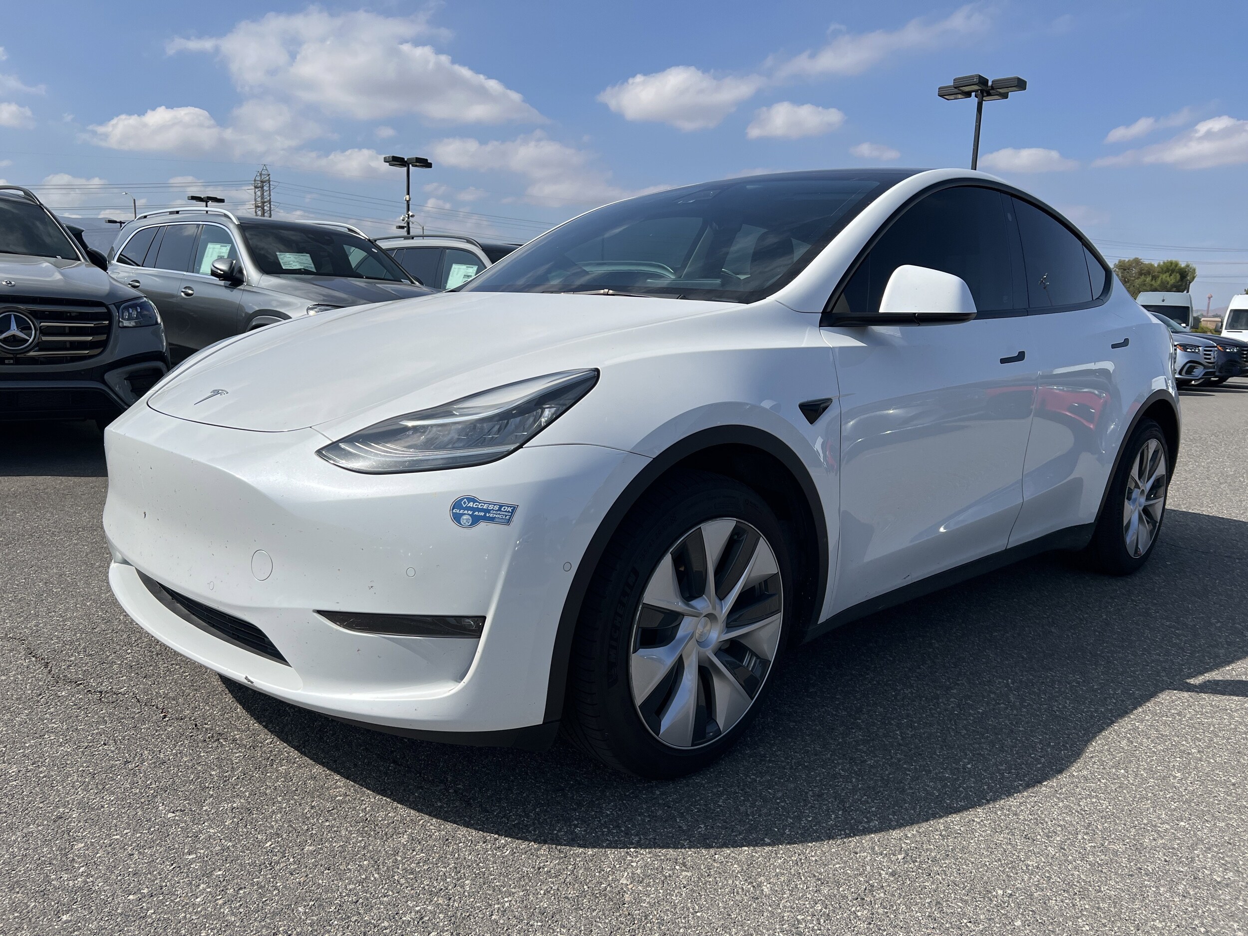 2021 Tesla Model Y Long Range photo 2