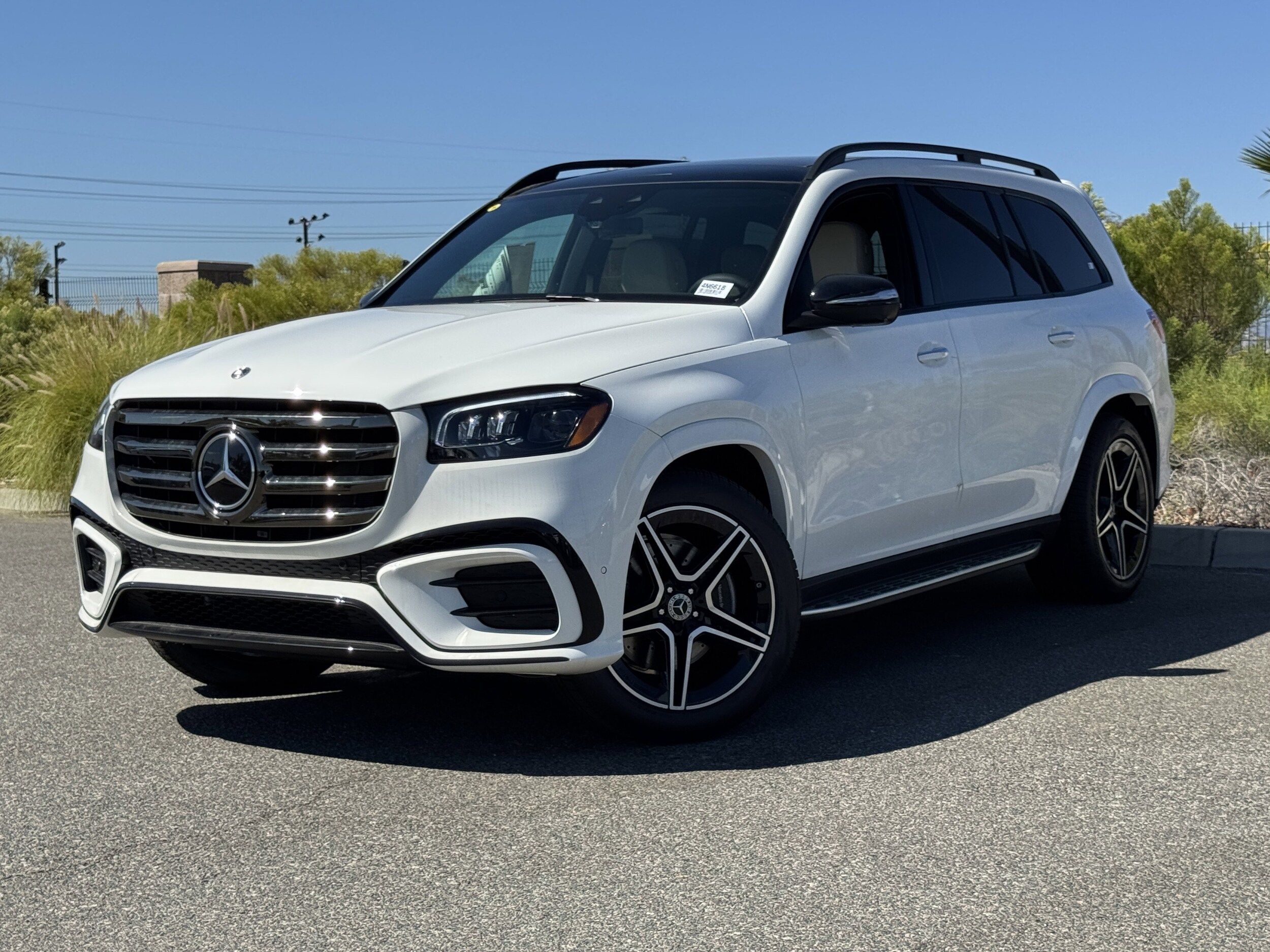 2025 Mercedes Benz GLS 450 4MATIC photo 2