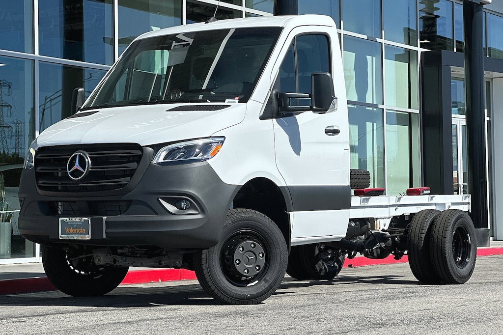 New 2024 Mercedes-Benz Sprinter 3500 Cab Chassis 144 WB Truck 144" WB AWD