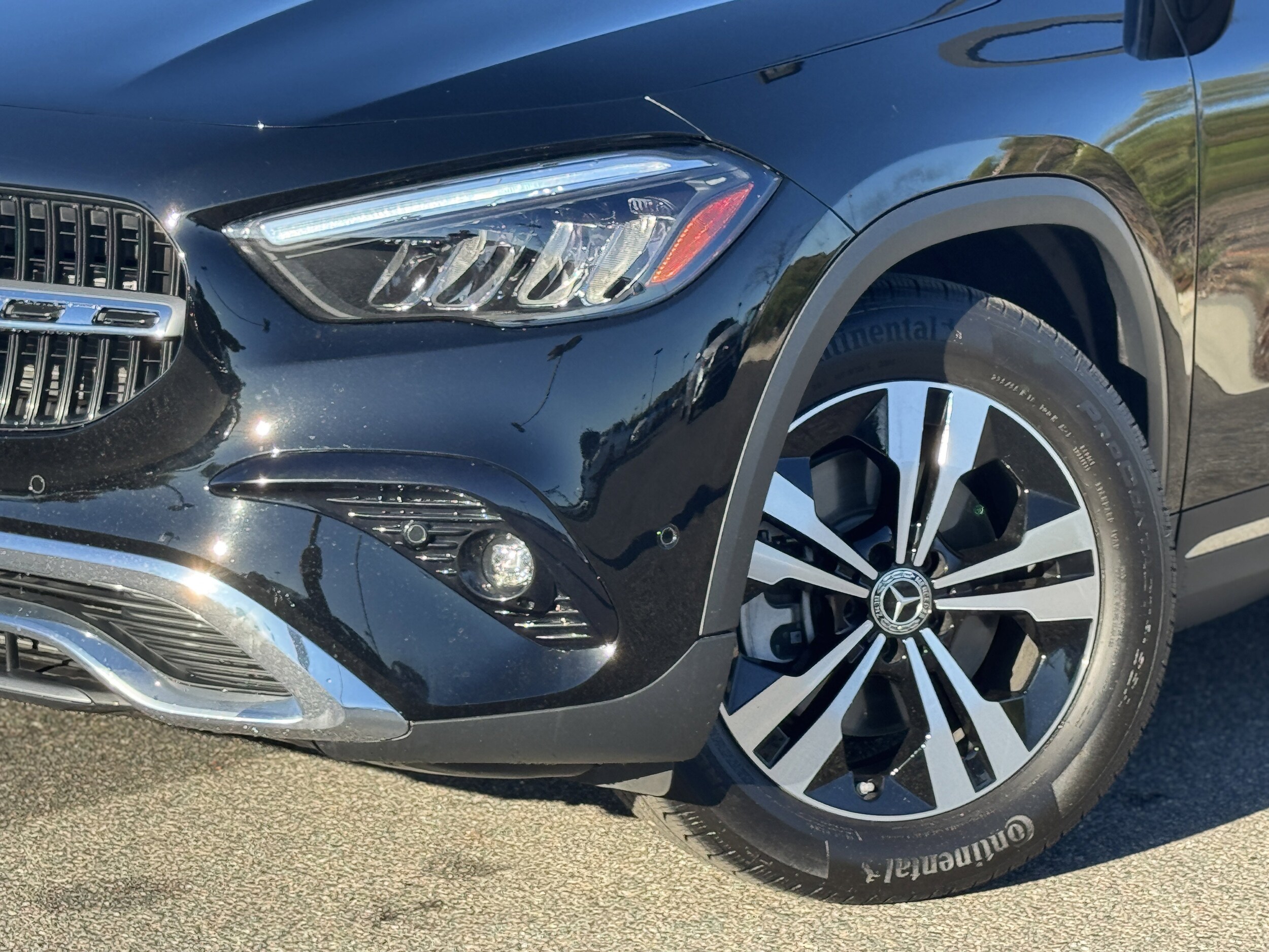 2025 Mercedes Benz GLA 250 photo 4