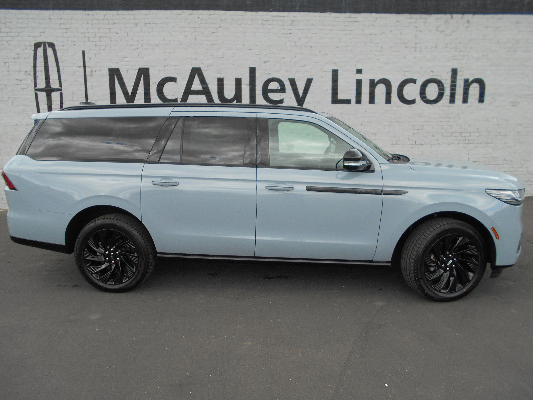 2026 Lincoln Navigator Reserve L 4WD's photo
