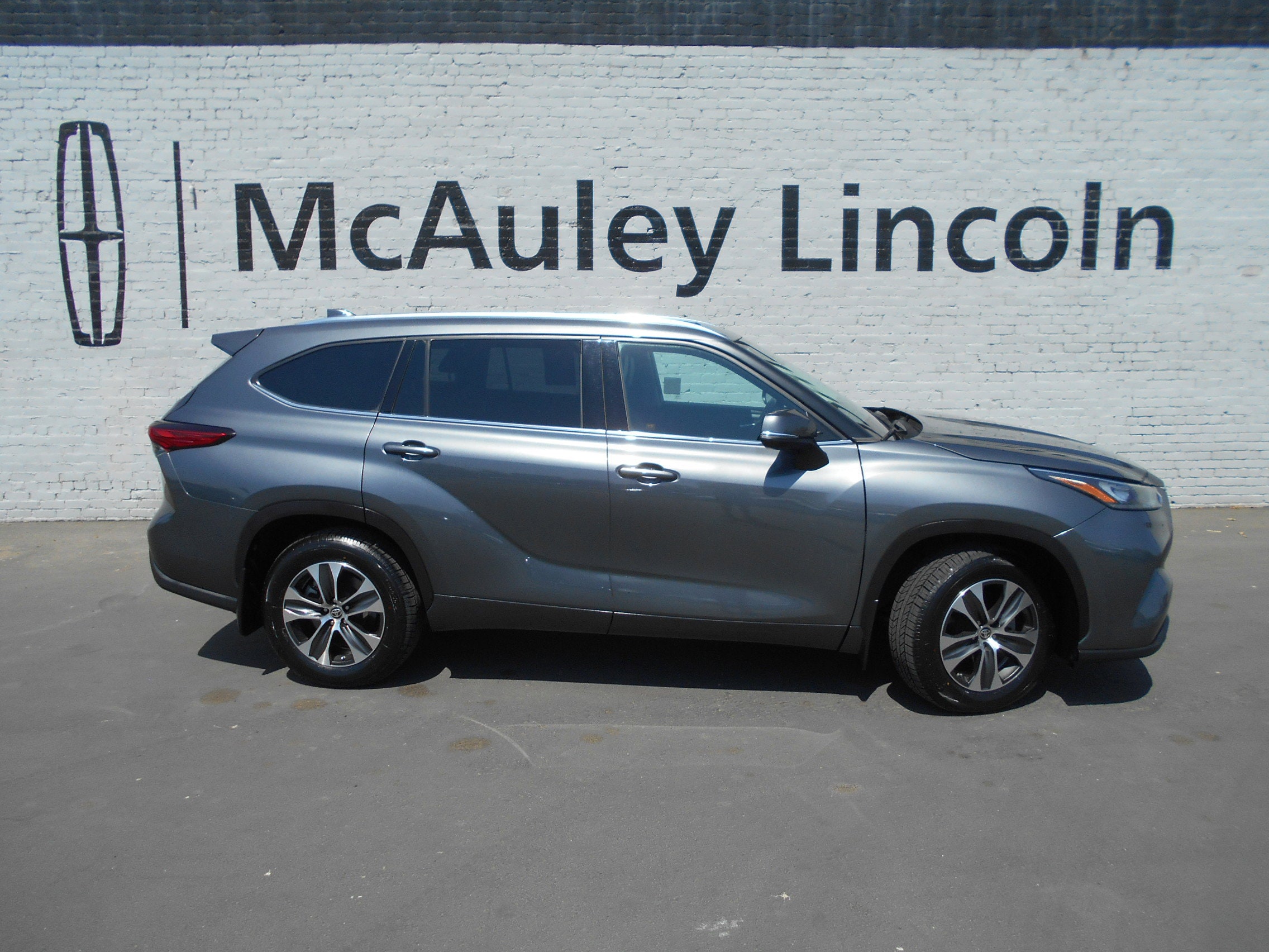 2020 Toyota Highlander XLE