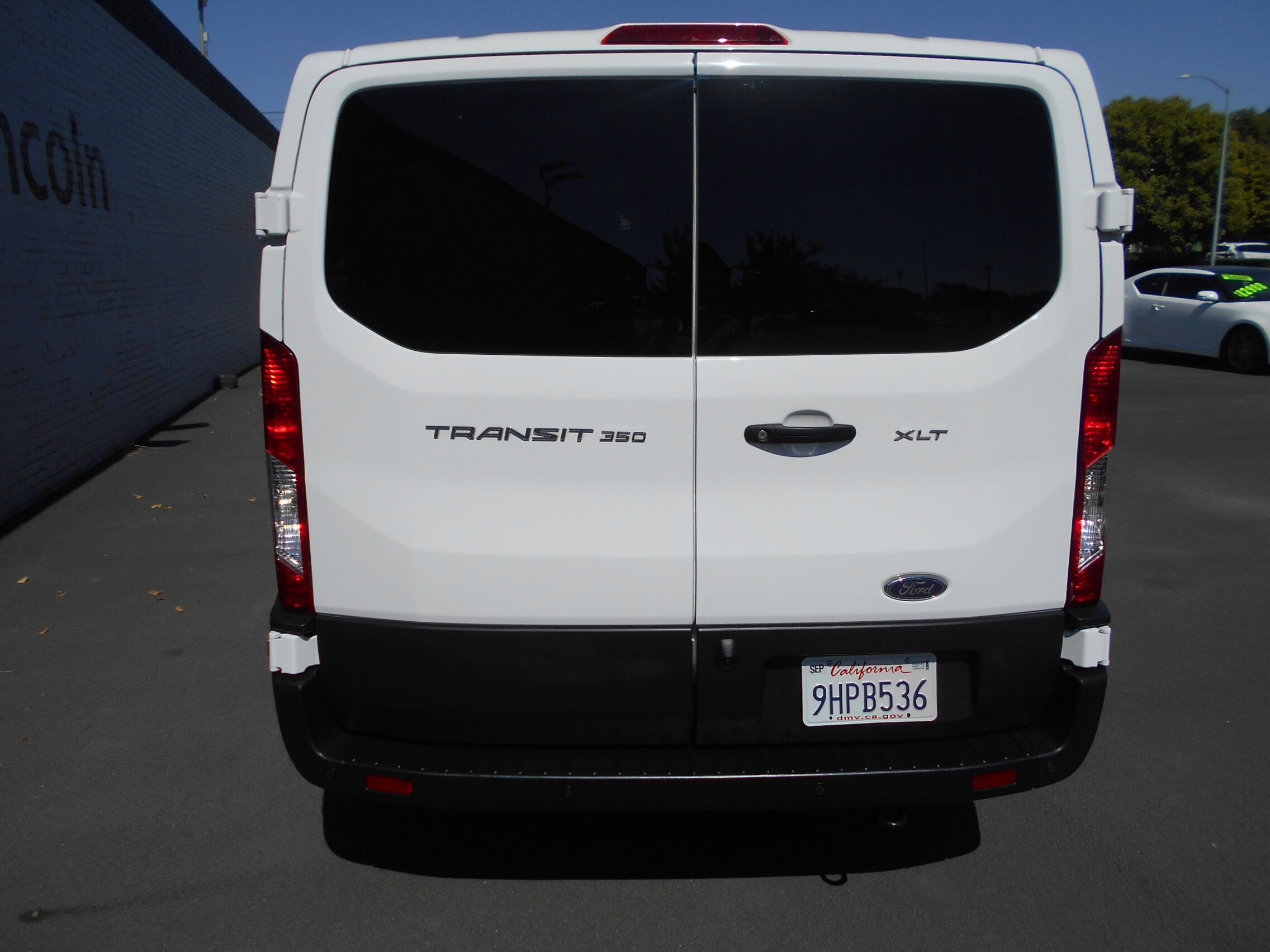 2023 Ford Transit Passenger Van XLT - Photo 13