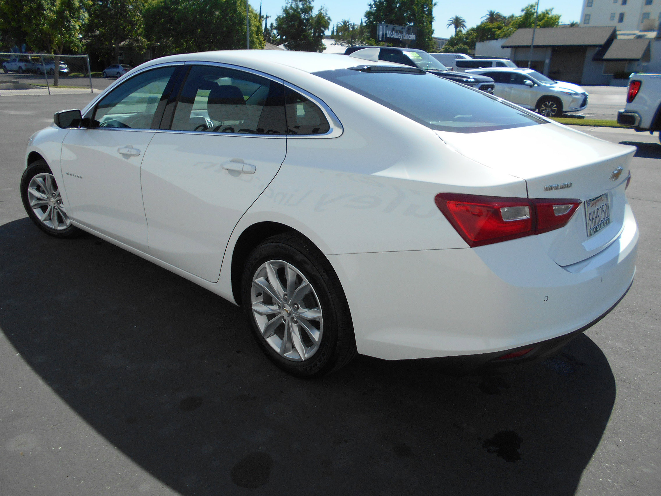 2024 Chevrolet Malibu 1LT - Photo 11