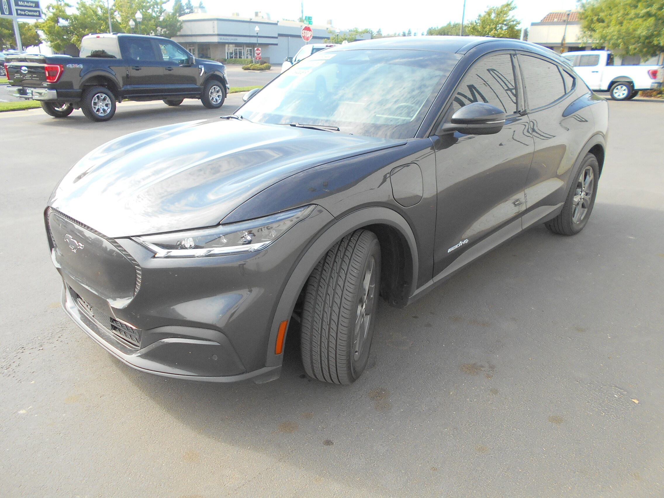 2022 Ford Mustang Mach-E Select photo 4