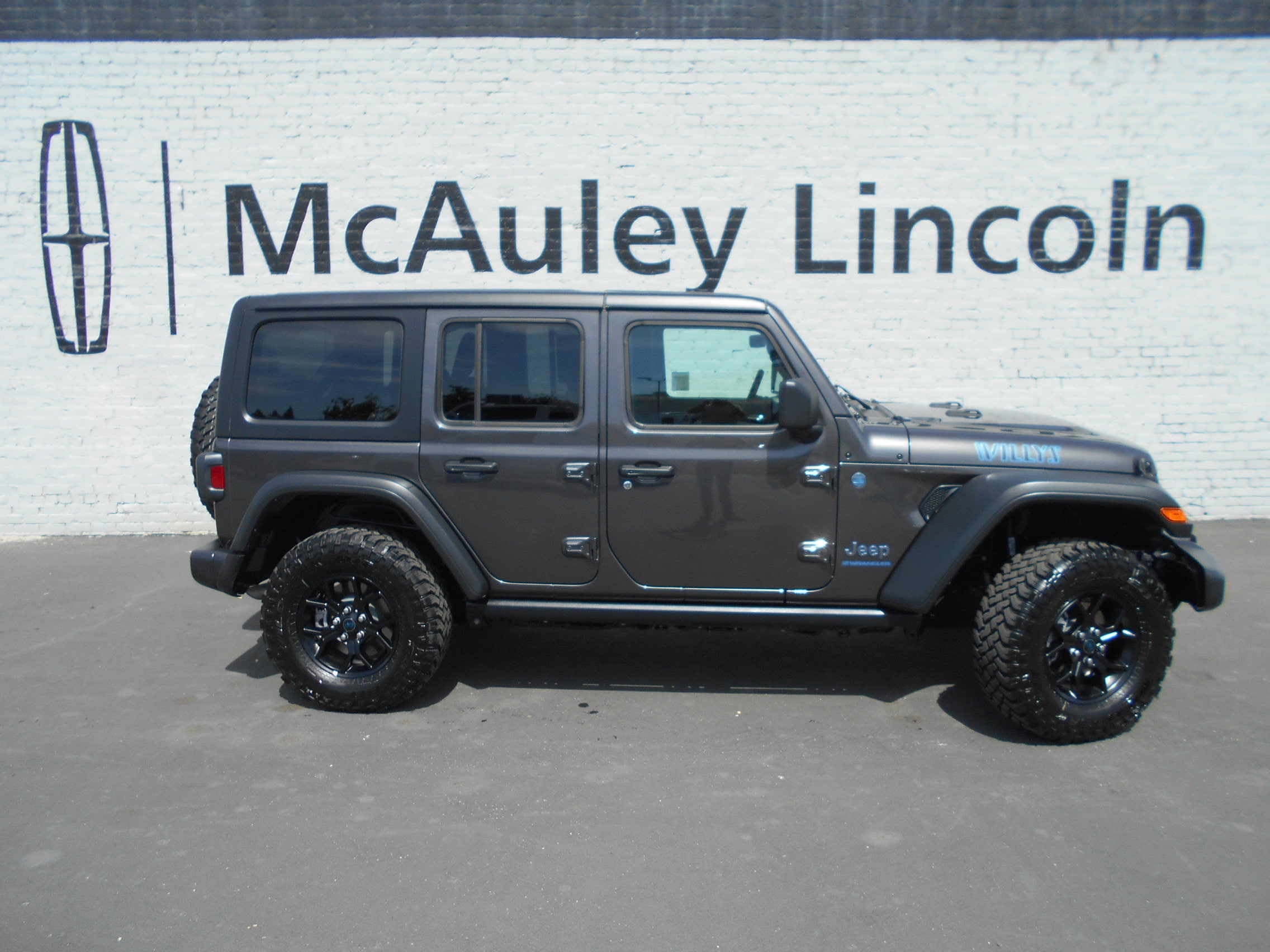 2025 Jeep Wrangler 4xe Willys 4XE's photo