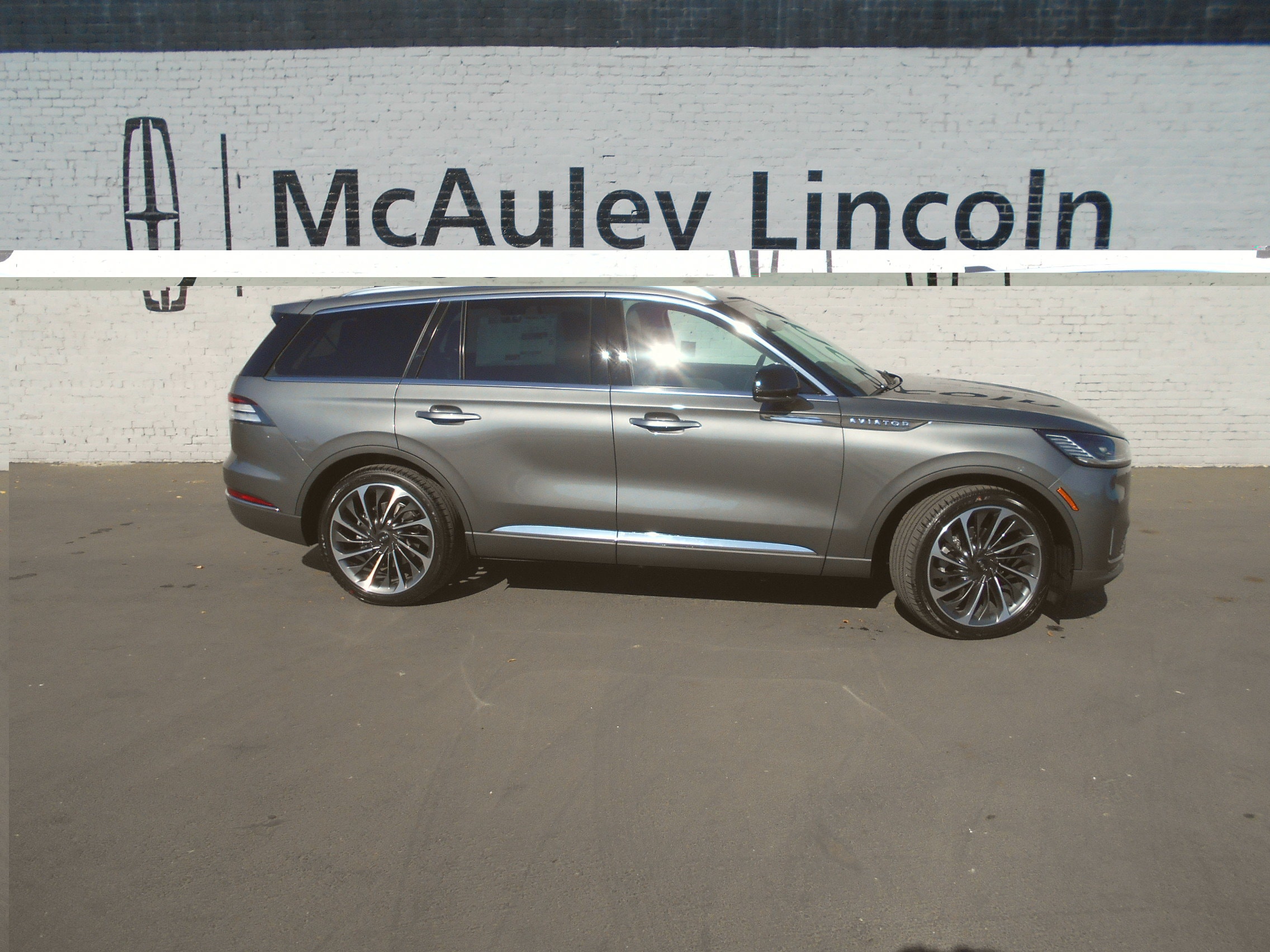 2027 Lincoln Aviator