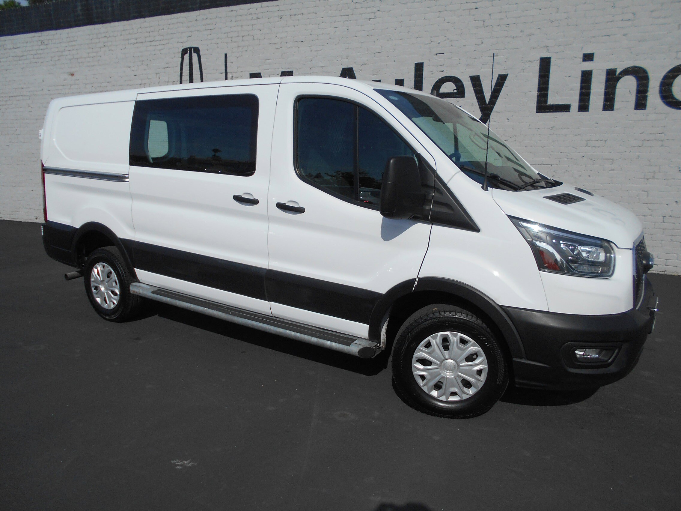 2023 Ford Transit photo 2