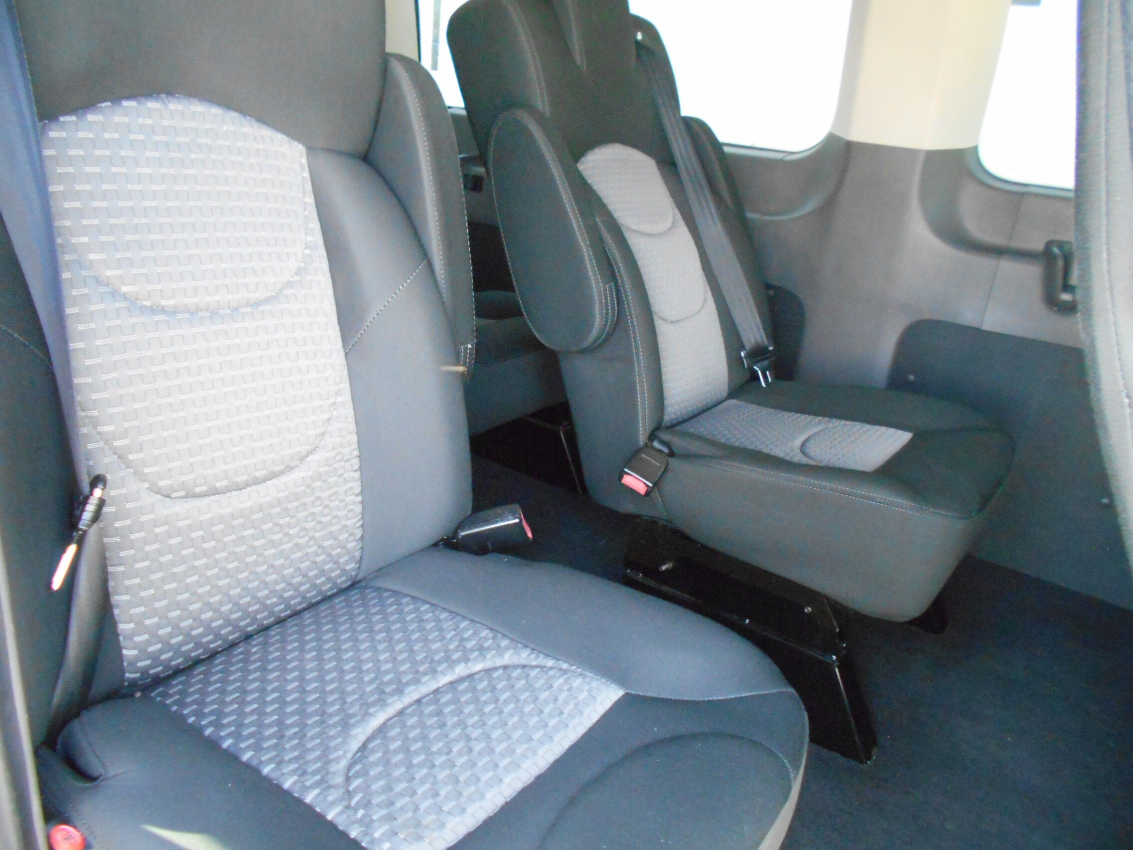 2023 Ford Transit Passenger Van XLT - Photo 10