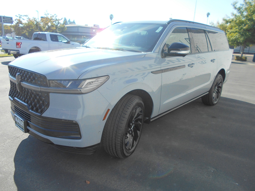 New 2025 Lincoln Navigator Reserve-L SUV