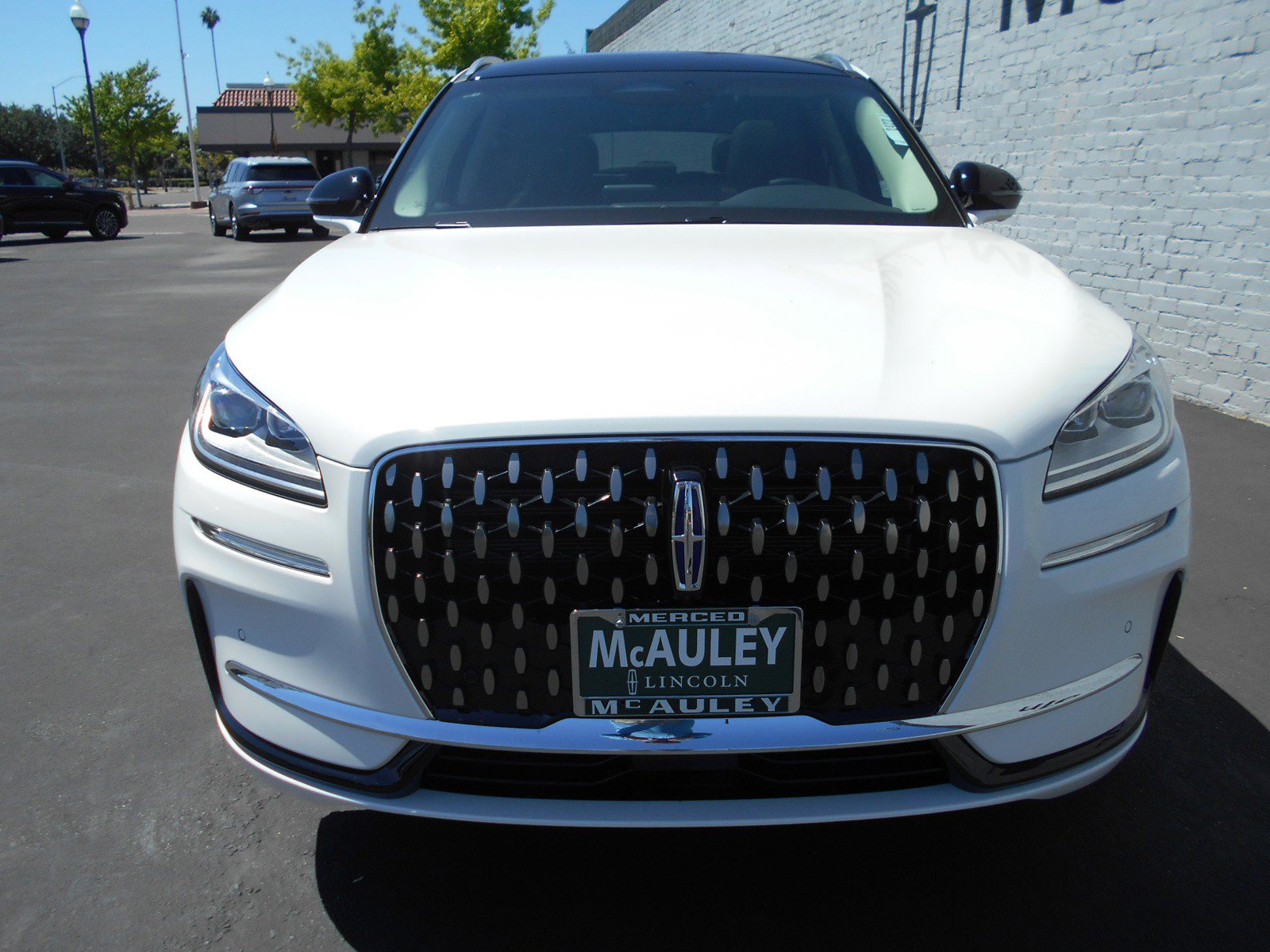 2024 Lincoln Corsair Grand Touring photo 3