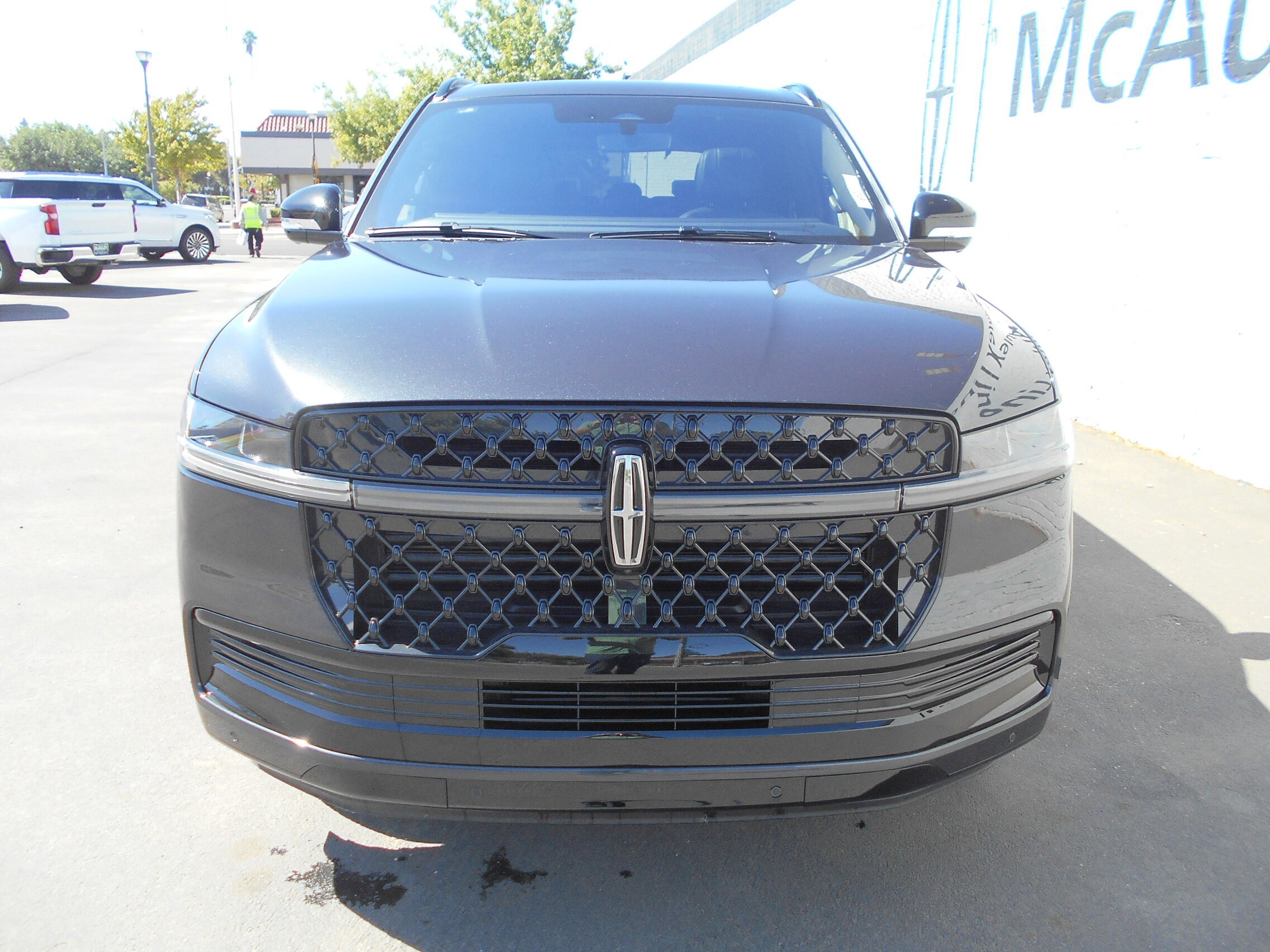 2025 Lincoln Navigator Reserve photo 2