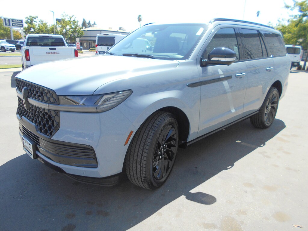 New 2027 Lincoln Navigator Reserve SUV
