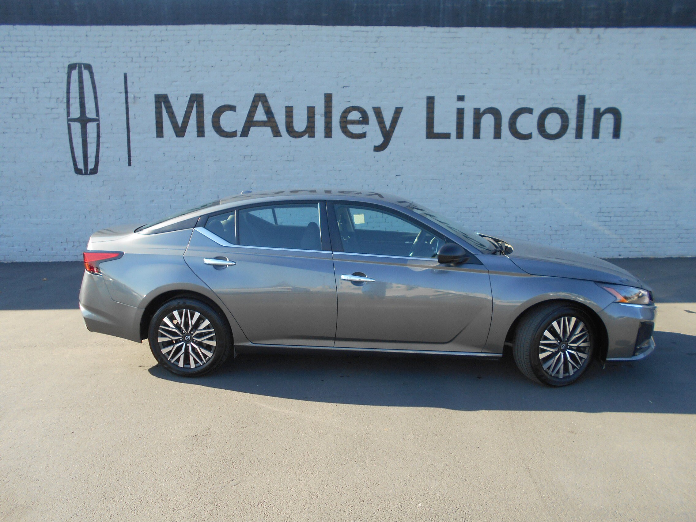 2024 Nissan Altima SV