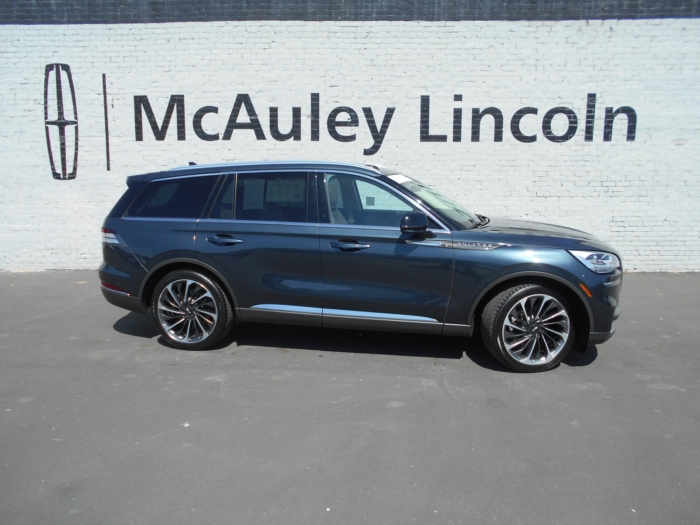 2023 Lincoln Aviator Reserve RWD's photo