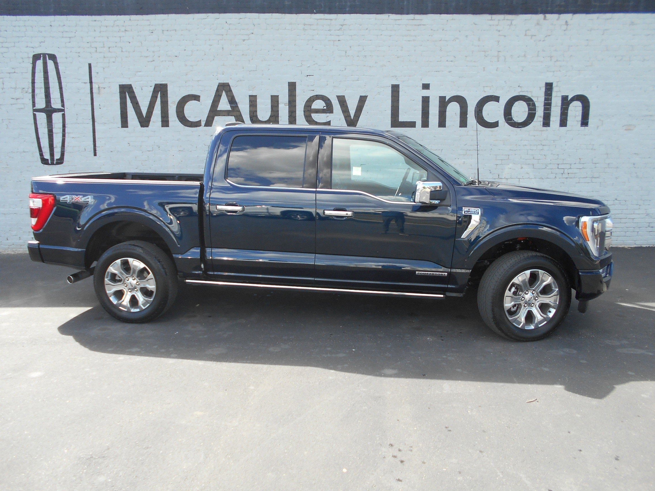 2023 Ford F-150 Platinum 4x4 SuperCrew 5-1/2 Box's photo
