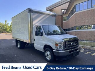 2025 Ford E-350 Cutaway Base Truck 4x2