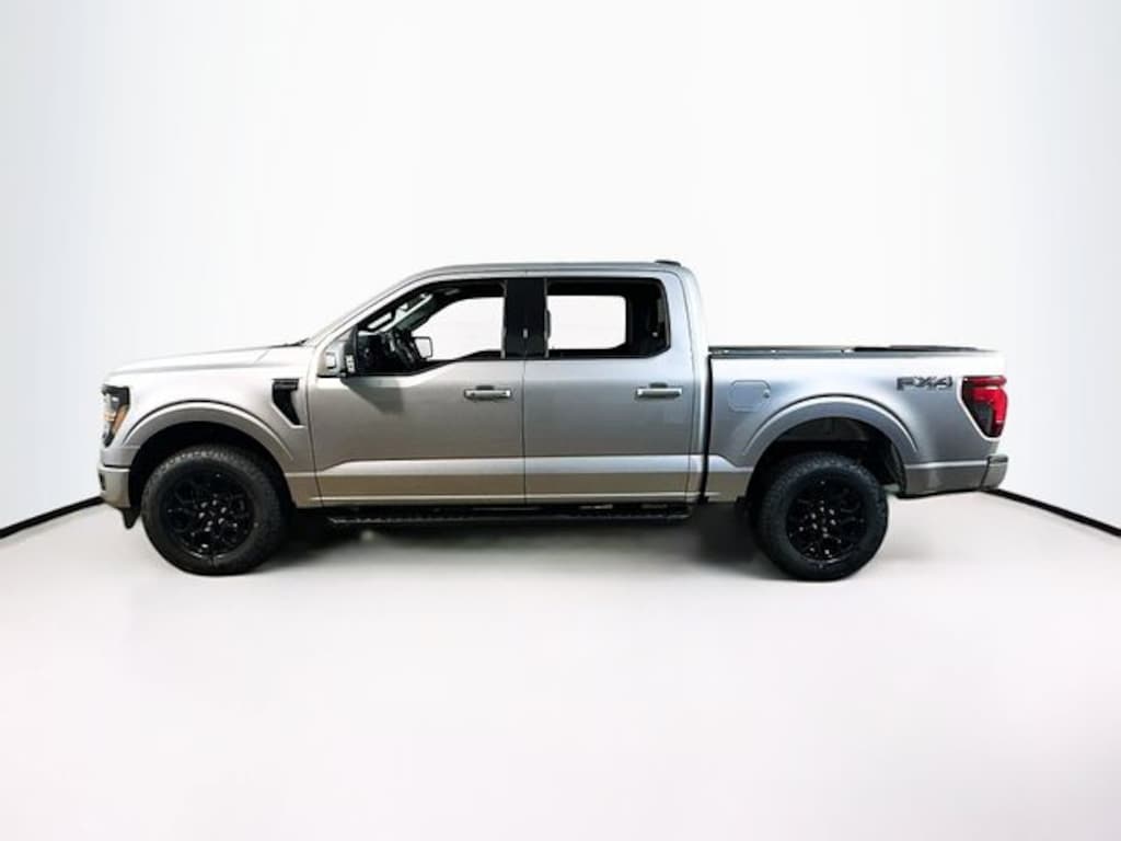 New 2025 Ford F-150 XLT Truck SuperCrew Cab