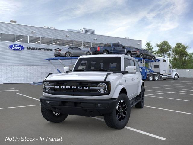 2025 Ford Bronco Outer Banks photo 2