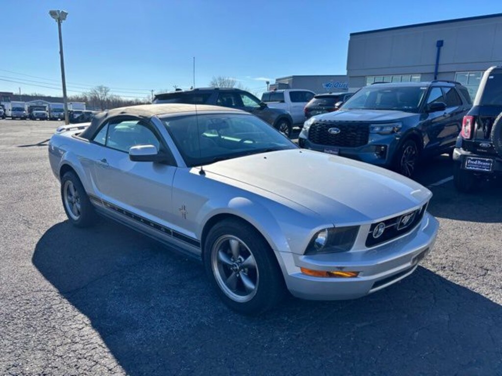 Used 2006 Ford Mustang V6 Convertible