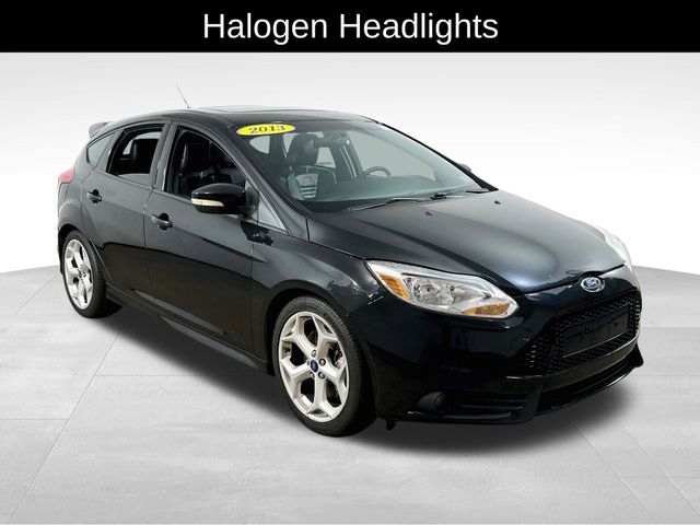 2013 Ford Focus 5 Door Hatch ST's photo