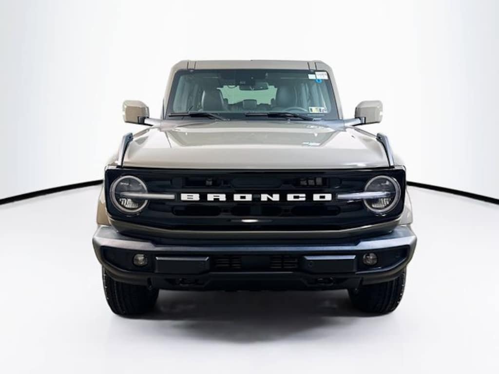 New 2025 Ford Bronco Outer Banks SUV