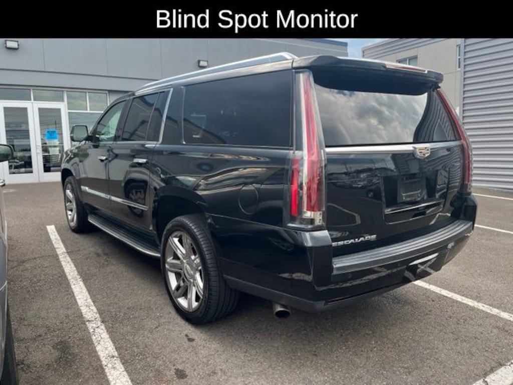 Used 2017 Cadillac Escalade ESV Luxury SUV