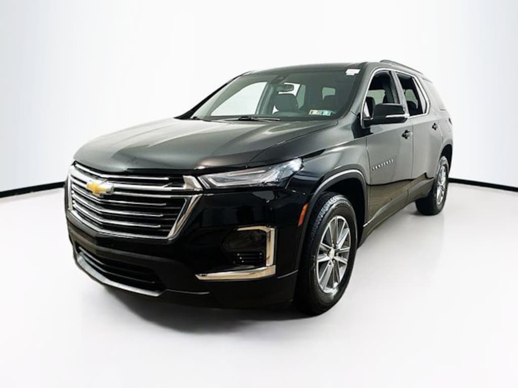 Used 2023 Chevrolet Traverse LT SUV