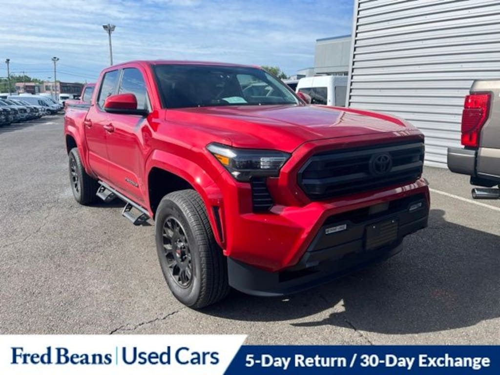 Used 2025 Toyota Tacoma SR5 Truck Double Cab
