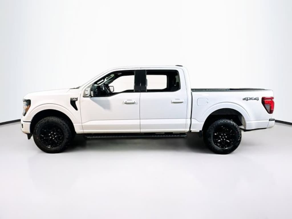 New 2025 Ford F-150 XLT Truck SuperCrew Cab