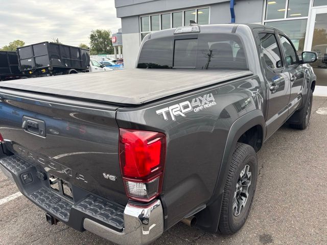 2018 Toyota Tacoma TRD Off-Road photo 4