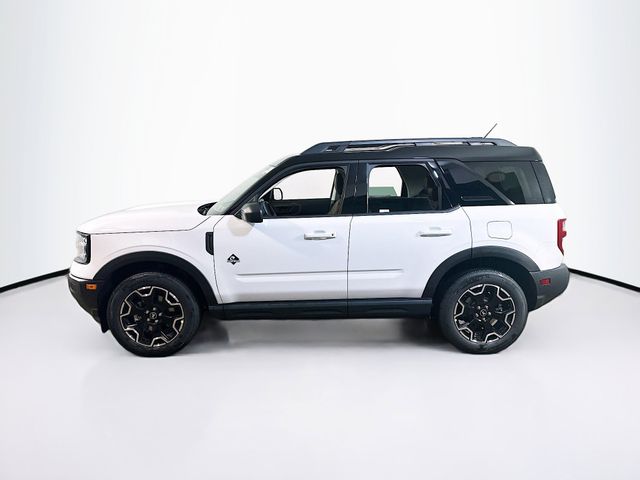 2025 Ford Bronco Sport Outer Banks photo 2