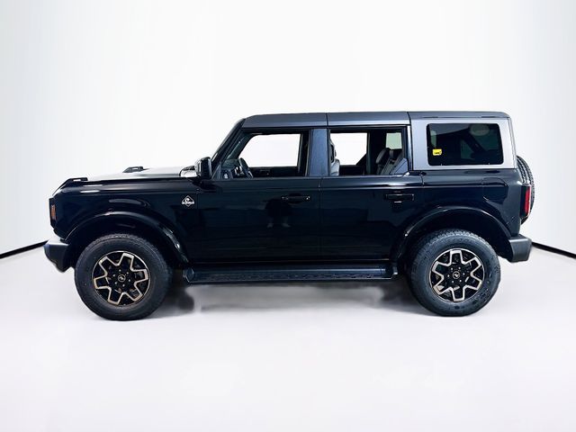 2025 Ford Bronco Outer Banks photo 3