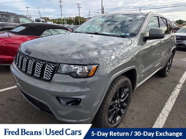 2020 Jeep Grand Cherokee Altitude photo 2