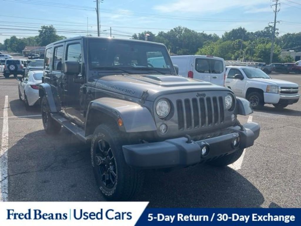 Used 2017 Jeep Wrangler Unlimited Sahara SUV