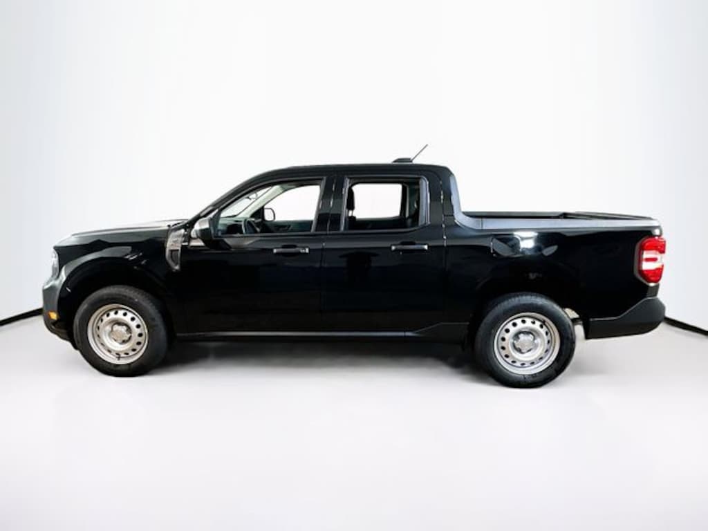 New 2025 Ford Maverick XL Truck SuperCrew