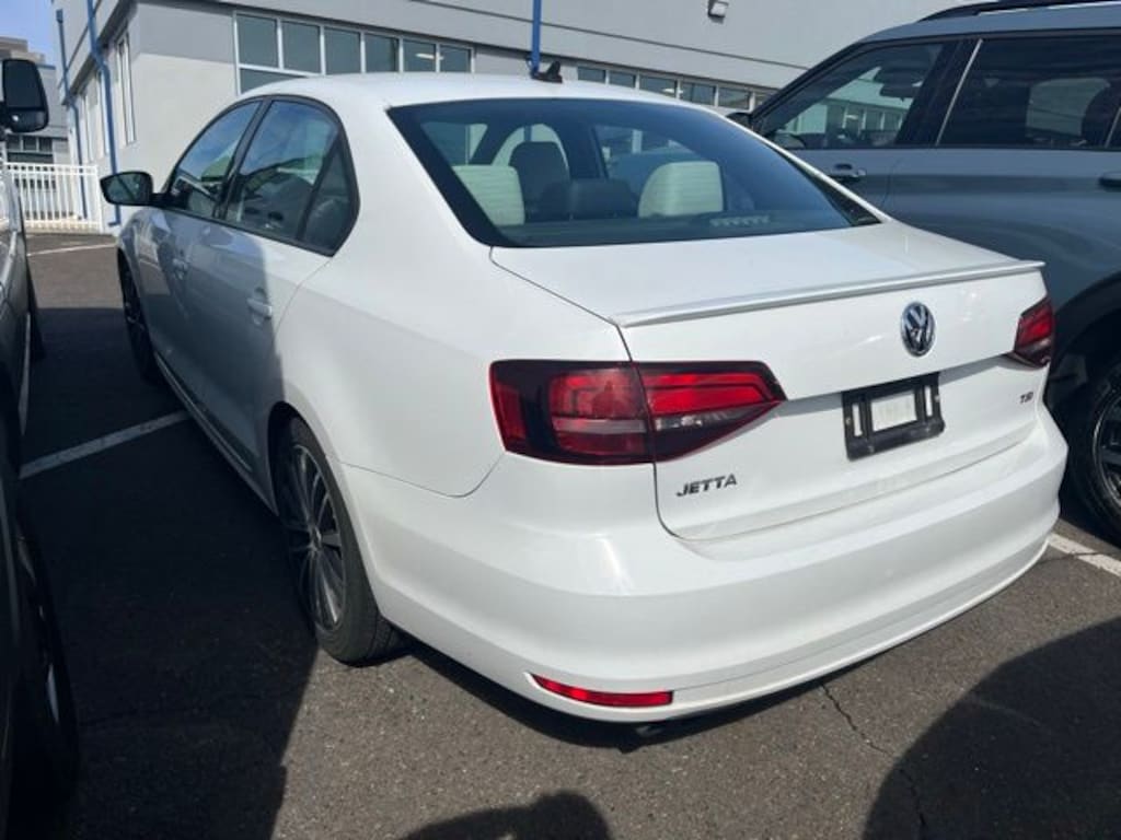 Used 2016 Volkswagen Jetta 1.8T Sport Sedan