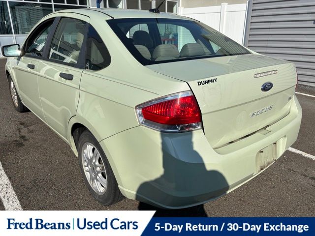 2010 Ford Focus SE photo 3