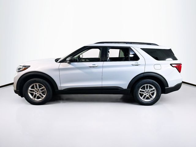 2026 Ford Explorer photo 3