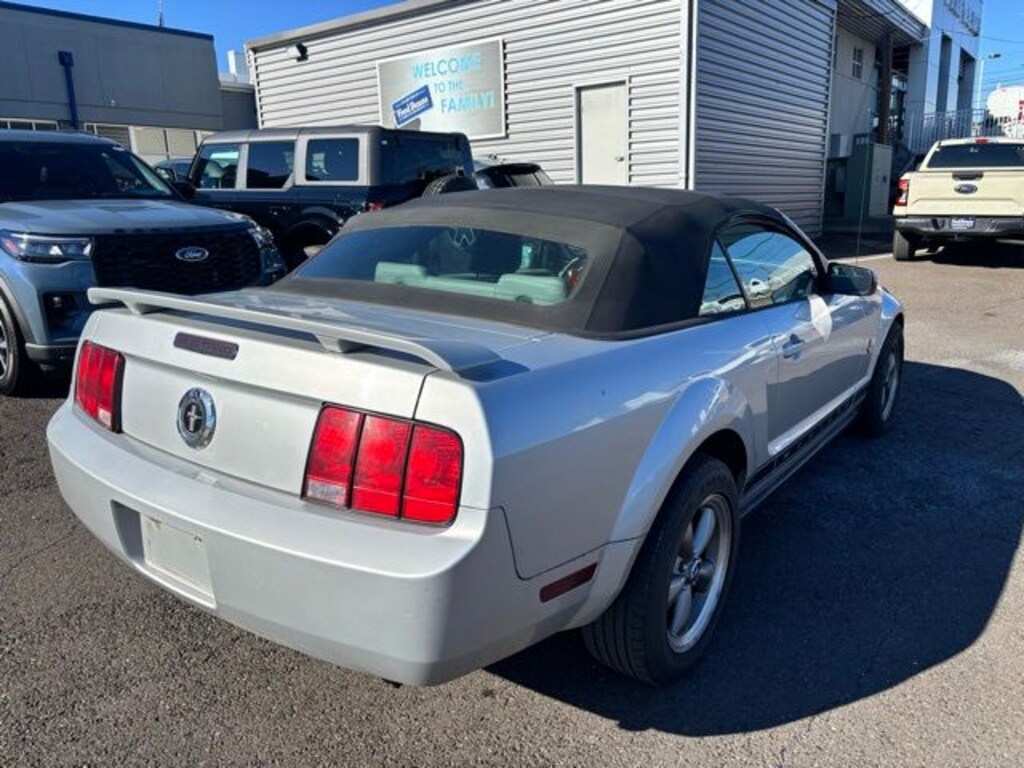 Used 2006 Ford Mustang V6 Convertible