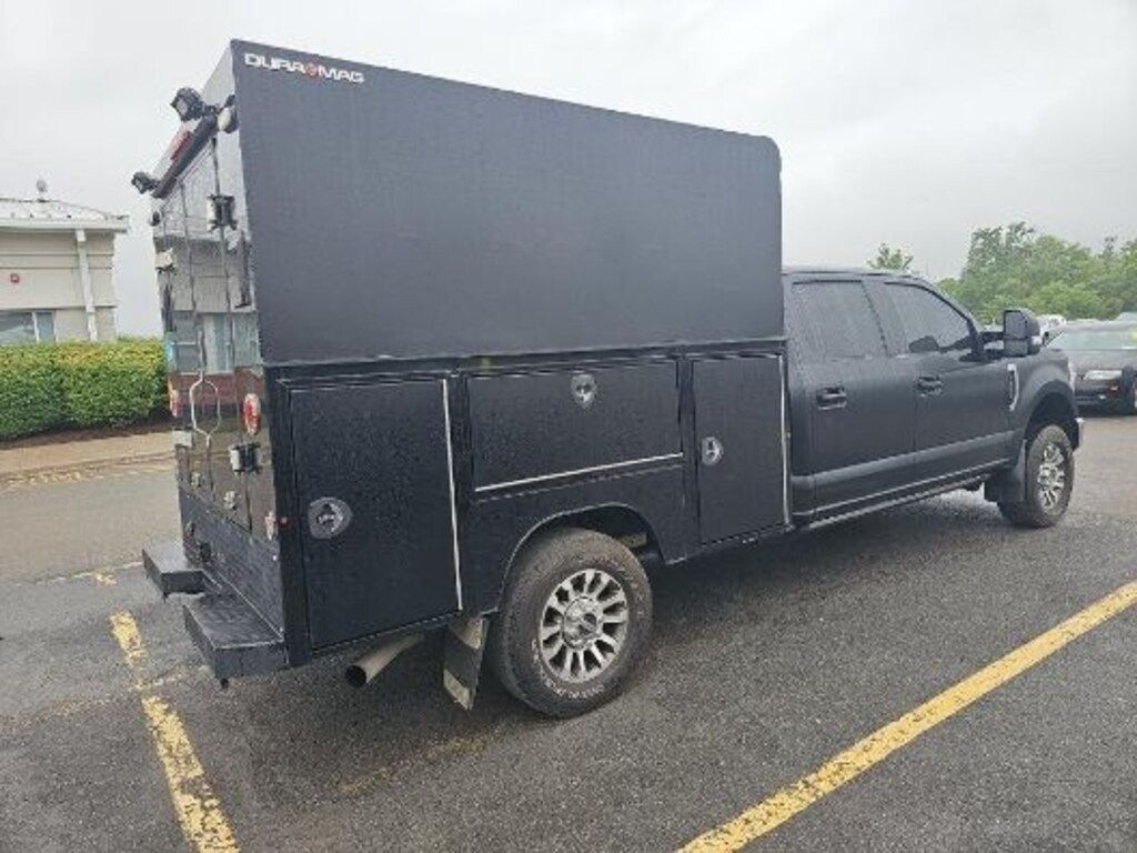 Used 2020 Ford F-350SD Lariat Truck Crew Cab