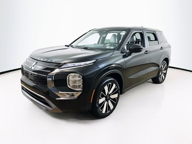 2025 Mitsubishi Outlander SE photo 3