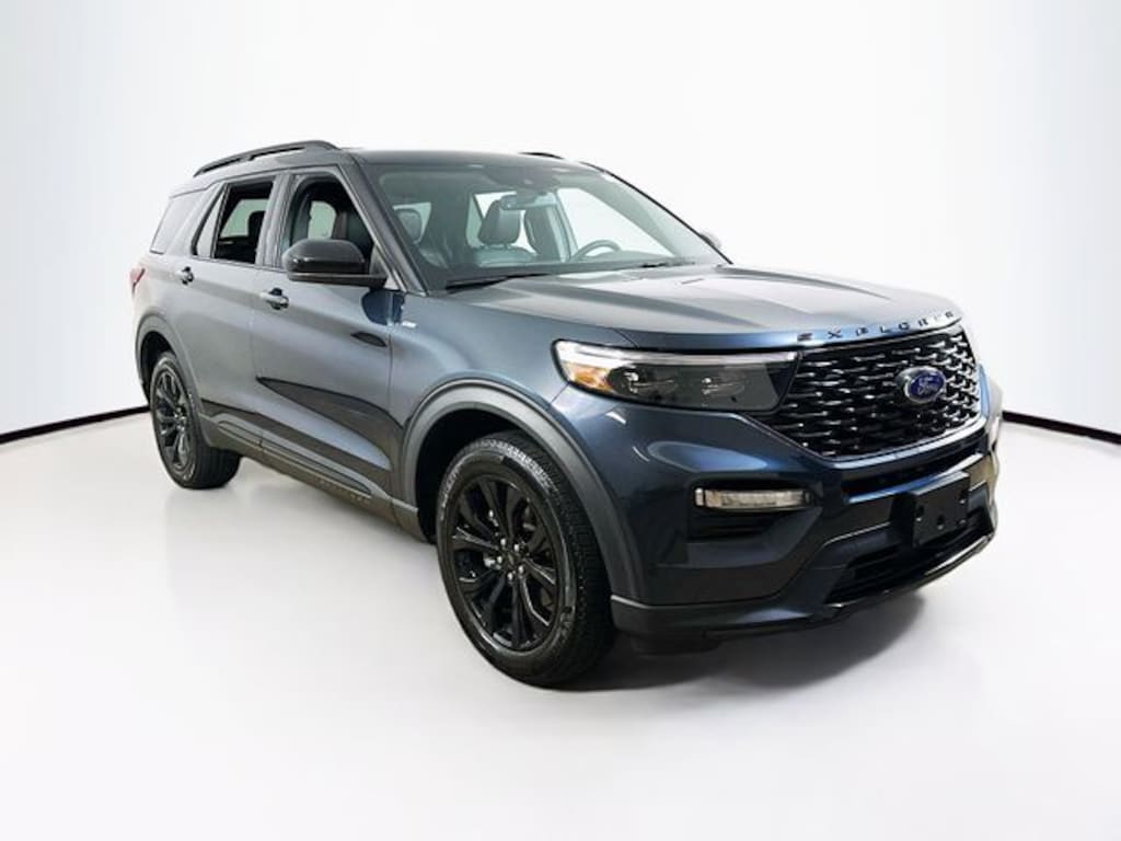 Certified 2024 Ford Explorer ST-Line SUV
